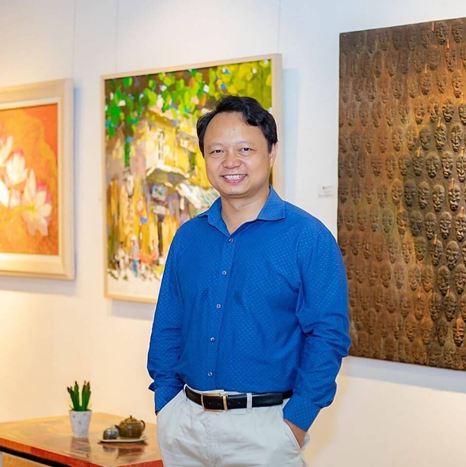 Nguyen Art Gallery Owner