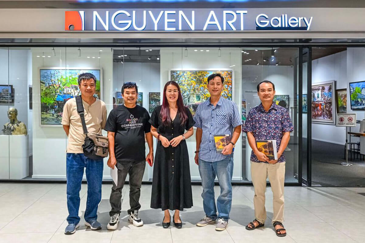 Streets Exhibition by Artist Pham Hoang Minh and Nguyen Art Gallery