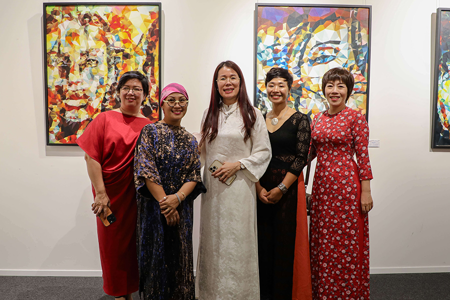 Art Exhibition "Her Palettes" Nguyen Art Gallery