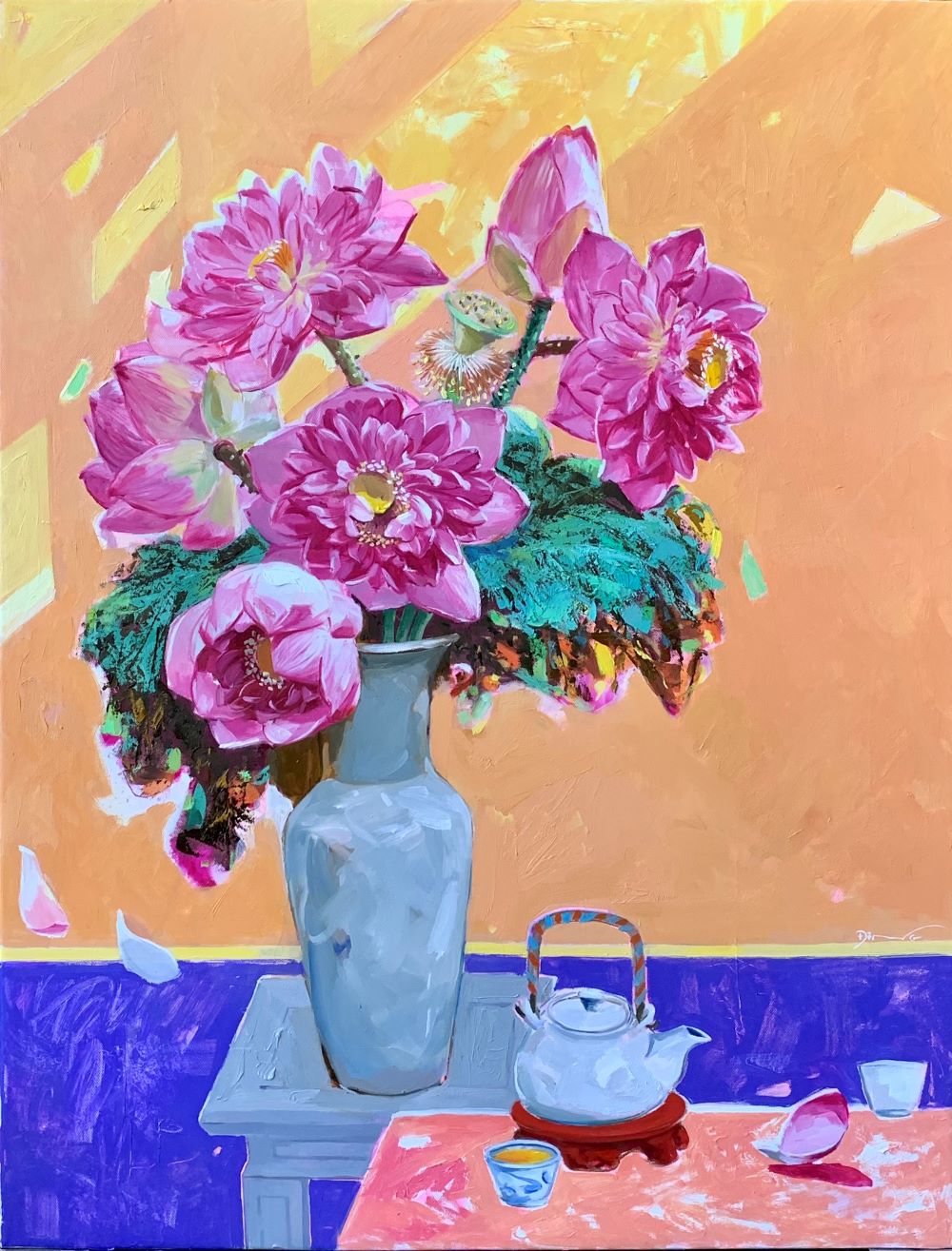Tranh vẽ bình hoa: Tranh vẽ bình hoa là một dạng tranh nghệ thuật rất đẹp và ấn tượng. Những bức tranh này vô cùng sáng tạo và độc đáo, với những đường nét mảnh mai và màu sắc tươi tắn. Đó sẽ là một bức tranh hoàn hảo để trang trí cho phòng khách của bạn.